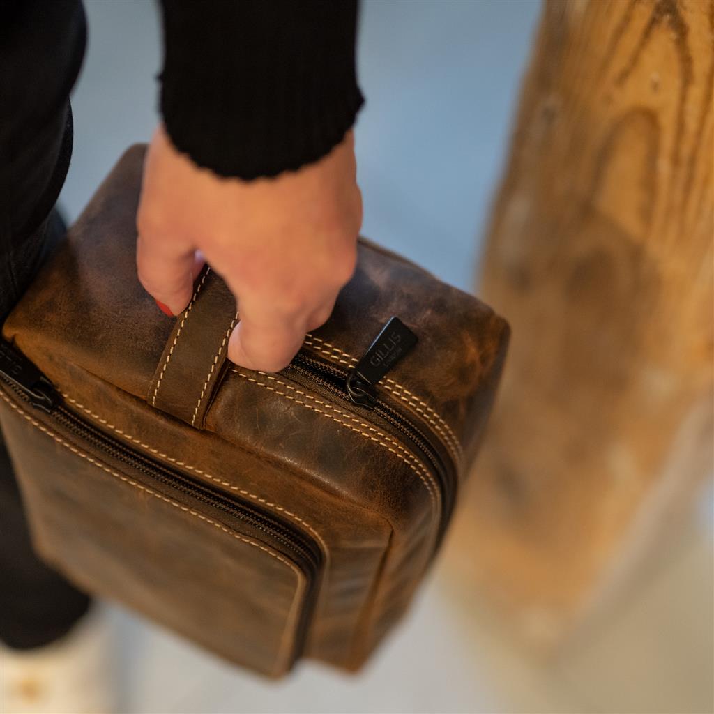 Wellington Toiletry Bag large vintage brown