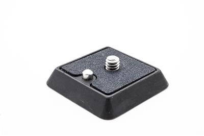 Quick release plate for  DB-28 on Planapod PP-220A
